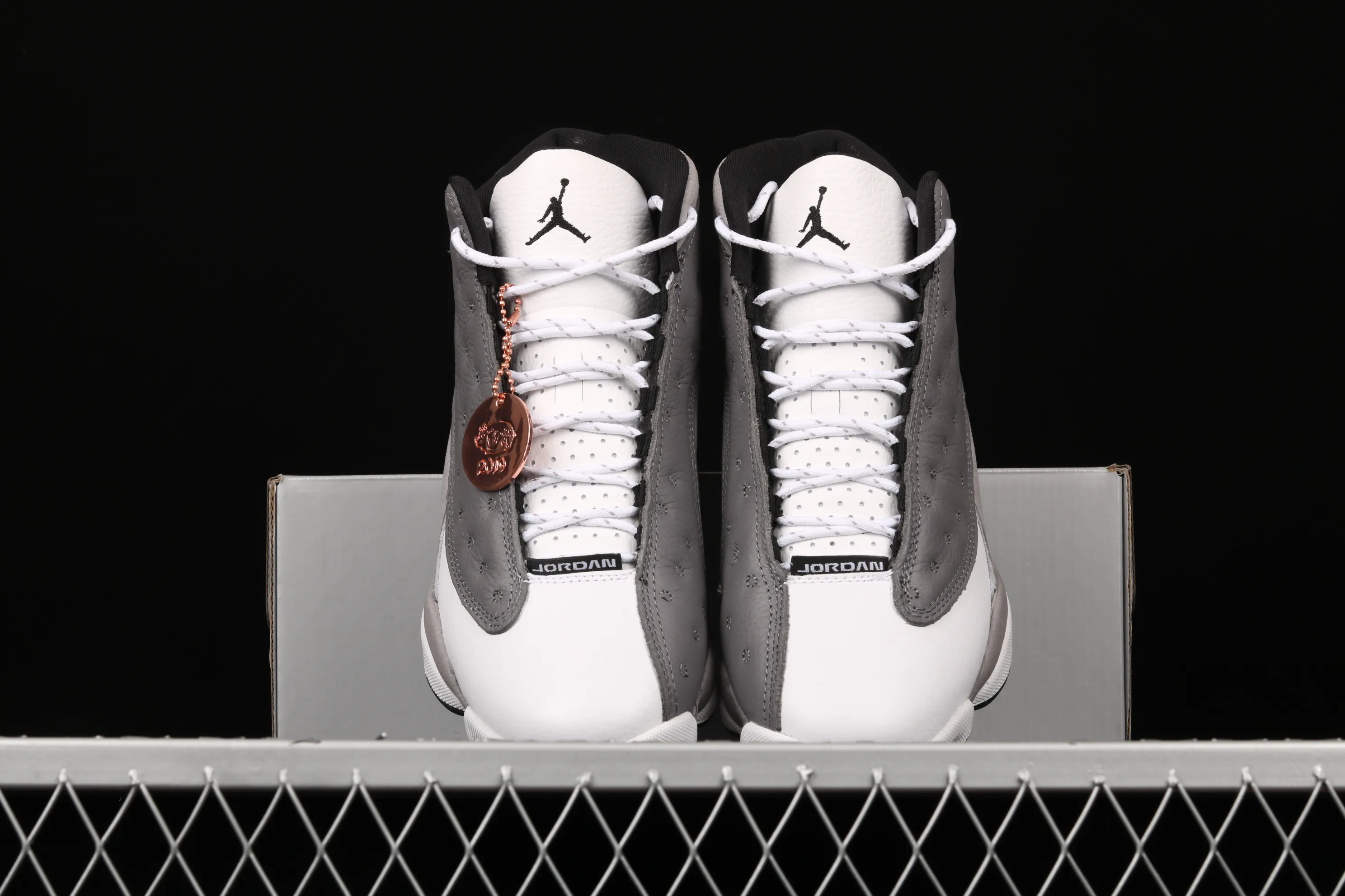 All categories Air Jordan Jordan series basketball shoes Air Jordan 13 Air Jordan 13 Retro AJ13 cool gray original real carbon real cat 414571-016